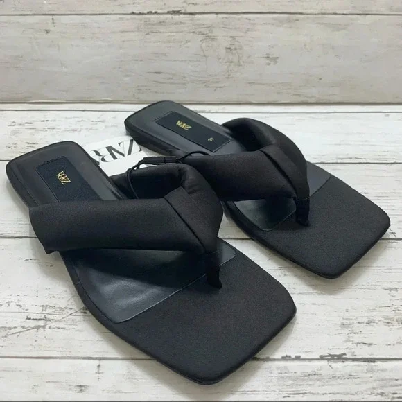 Zara Black Square Toe Quilted Slides Thong Sandals Flip Flop Summer - Picture 2 of 12